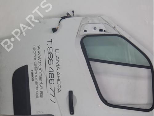 Used Right front door Right front door 39453611 39453611