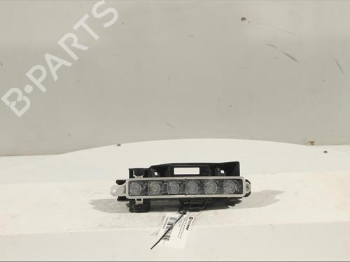 Used Right daytime light Right daytime light PEUGEOT 108 1.2 (82 hp) 12083839 12083839