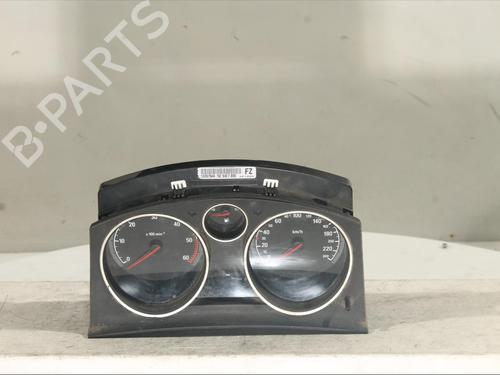 Used Instrument cluster OPEL ZAFIRA / ZAFIRA FAMILY B (A05) 1.7 CDTI (M75) (125 hp) 26925655
