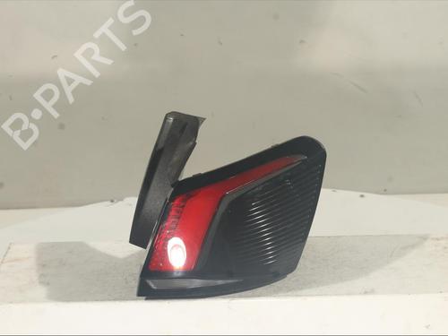 Used Right taillight Right taillight PEUGEOT 3008 II SUV (MC_, MR_, MJ_, M4_) 1.6 BlueHDi 120 (120 hp) 20932121 20932121
