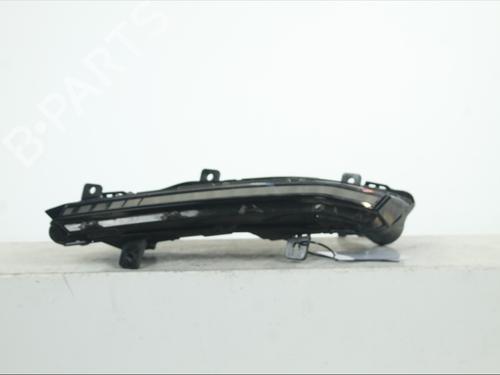 Used Right daytime light Right daytime light 37275993 37275993