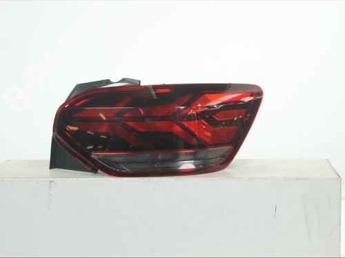 right-taillight-dacia-sandero-iii-2021-37733213 main image