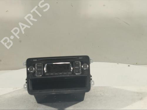 Bilradio VW CADDY III MPV (2KB, 2KJ, 2CB, 2CJ) 1.6 TDI (102 hp) 20979801
