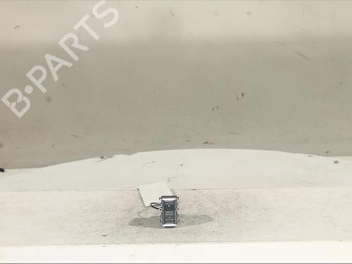 Used Switch Switch PEUGEOT 2008 II (UD_, US_, UY_, UJ_, UR_, UC_) 1.2 PureTech 130 (USHNS, URHNS) (130 hp) 24399489 24399489