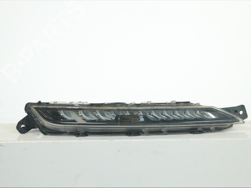 Højre positionslygte Højre positionslygte CITROËN GRAND C4 SPACETOURER (3A_, 3E_) 1.5 BlueHDi 130 (131 hp) 34573548 34573548