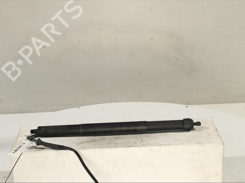 tailgate-lift-support-toyota-yaris-cross-mxp_-2020-29986209 main image