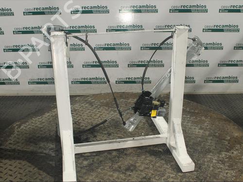 Front right window mechanism FORD KUGA II (DM2) 2.0 TDCi | BP12076544C23 - Image 2