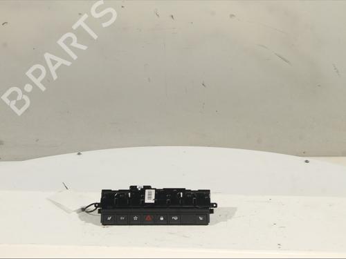 Used Switch Switch RENAULT ARKANA I (LCM_, LDN_) 1.6 E-TECH 145 (LDMU) (143 hp) 31748198 31748198