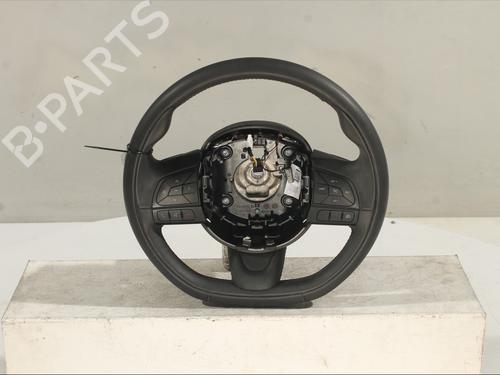 steering-wheel-fiat-500x-334_-2014-30767597 main image
