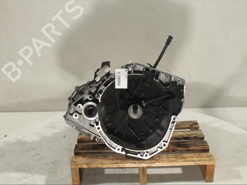 Used Gearbox Gearbox RENAULT CAPTUR II (HF_) TCe 140 (HFN0) (140 hp) 17234686 17234686