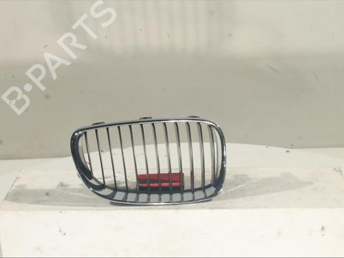 Used Grille BMW 1 (E87) 118 i (143 hp) 21011714