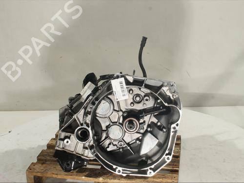 Used Gearbox Gearbox DACIA SANDERO III 1.0 TCe 100 (101 hp) 17513064 17513064