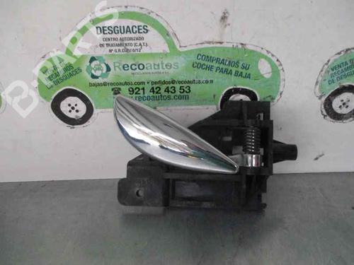 Used Front right interior door handle Front right interior door handle ROVER 25 I Hatchback (RF) 1.6 16V (109 hp) 3216425 3216425