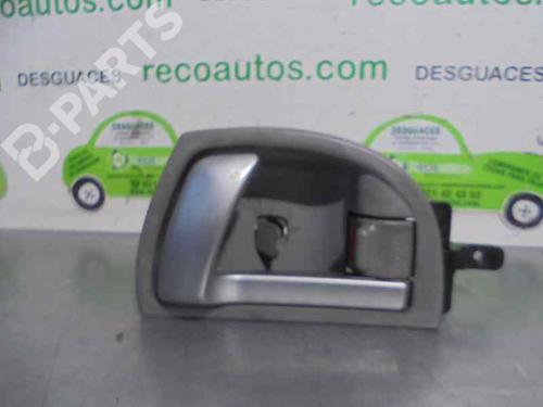 Used Front left interior door handle Front left interior door handle HYUNDAI SANTA FÉ II (CM) 2.2 CRDi (155 hp) 4469893 4469893