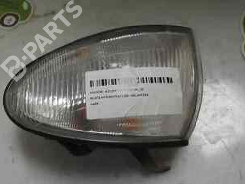 Used Left front indicator Left front indicator HYUNDAI ACCENT I (X-3) 1.5 i 12V (88 hp) 2060592 2060592