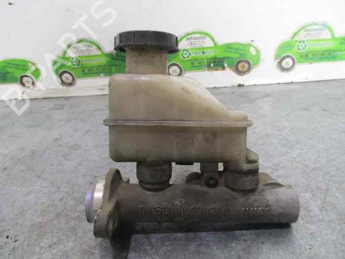 Used Brake master cylinder HYUNDAI COUPE I (RD) 2.0 16V (139 hp) 2117724