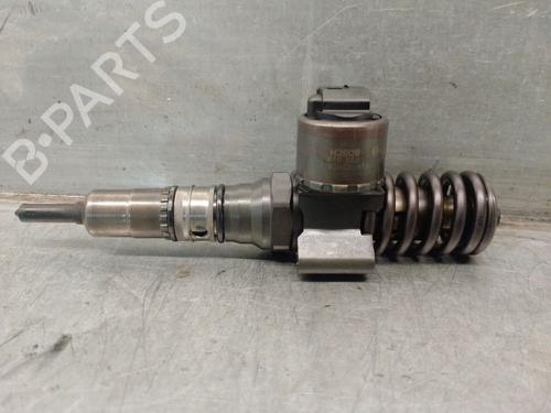 Used Injector AUDI A3 (8P1) 2.0 TDI (136 hp) 19537829