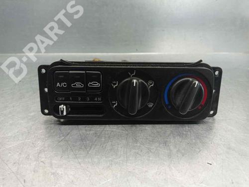 Used Climate control Climate control HYUNDAI ACCENT I (X-3) 1.3 i 12V (84 hp) 10718268 10718268