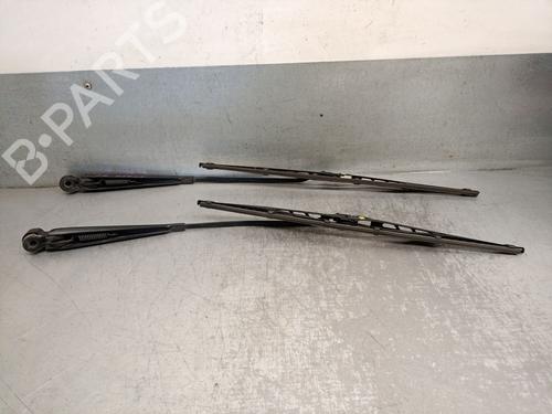 Front windshield wiper arm FORD FIESTA III (GFJ) 1.3 Cat | BP19165788C143