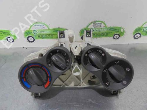 Airco bedieningspaneel FIAT PANDA (169_) 1.2 Natural Power (169.AXB1A) (60 hp) 2075369