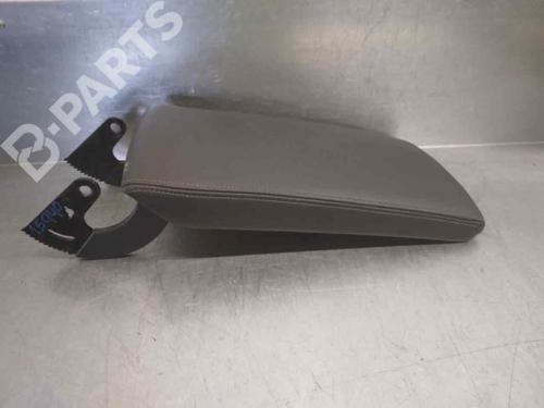 Used Armrest / Center console Armrest / Center console SKODA SUPERB III (3V3) 2.0 TDI (150 hp) 10228103 10228103