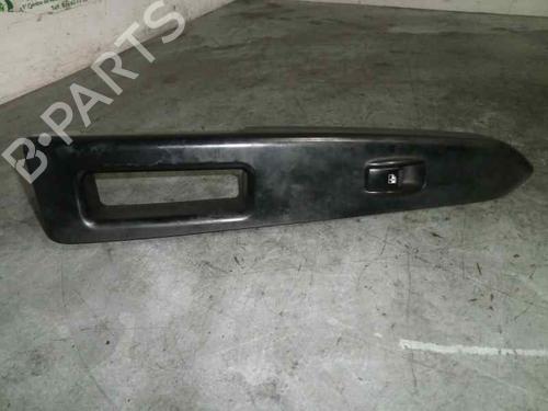 Used Right front window switch KIA RIO I Hatchback (DC) 1.5 16V (97 hp) 2068387