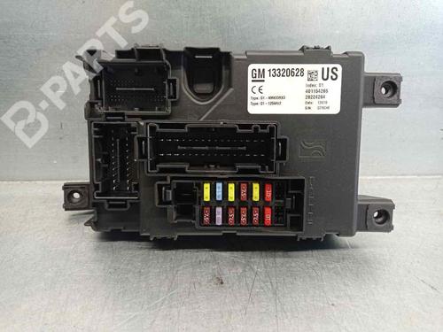 Used Fuse box Fuse box OPEL CORSA D (S07) 1.4 (L08, L68) (100 hp) 9730560 9730560