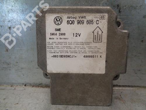 ecu-airbags-vw-passat-b55-3b3-19-tdi-4motion-6q0909605c-5wk42900-siemens-2000-2001-2002-2003-2004-2005-9362258 main image