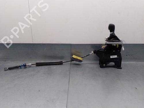 Used Gear lever RENAULT CAPTUR II (HF_) TCe 100 (HFMT) (101 hp) 17808629