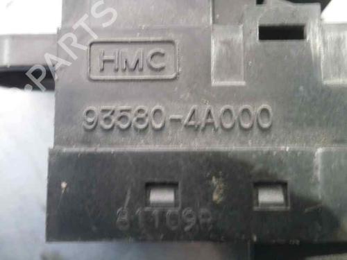 Right front window switch HYUNDAI H-1 Van (A1) 2.5 TD | BP2074438I26 