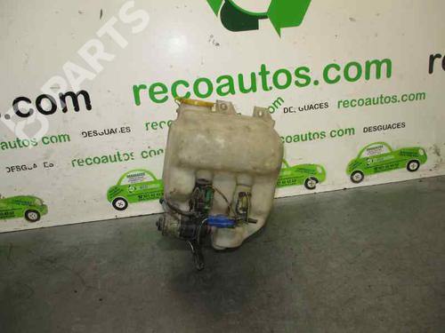Used Windscreen washer tank Windscreen washer tank SUBARU FORESTER (SF_) 2.0 AWD (SF5) (125 hp) 7444873 7444873