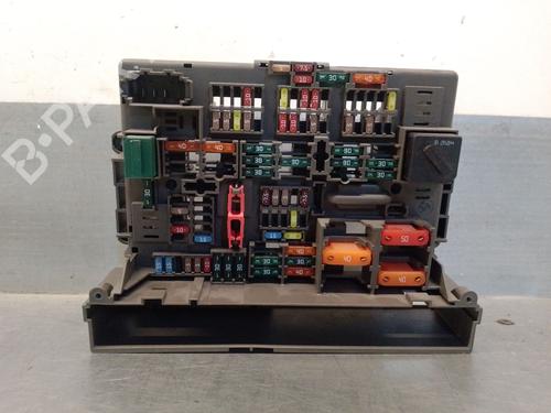 Used Fuse box BMW 3 Convertible (E93) 320 i (170 hp) 19092334