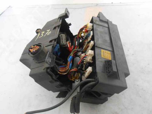 Used Fuse box KIA CARNIVAL II (GQ) 2.9 CRDi (144 hp) 2059831