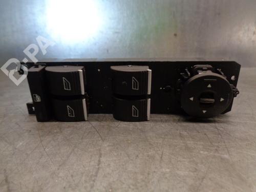 Used Left front window switch Left front window switch FORD FOCUS III 1.5 TDCi (120 hp) 10139698 10139698