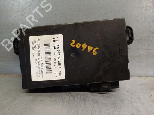 Used Electronic module VW GOLF VI Convertible (517) 1.6 TDI (105 hp) 19342369