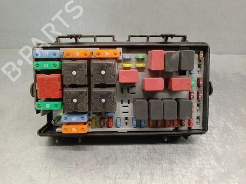 Used Fuse box FIAT GRANDE PUNTO (199_) 1.3 D Multijet (75 hp) 18480165