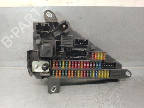 Used Fuse box BMW 5 Touring (E61) 525 xi (218 hp) 19075011