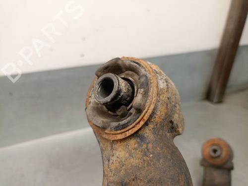 Right rear steering knuckle RENAULT SCÉNIC I MPV (JA0/1_, FA0_) 1.9 dCi RX4 | BP18951063M28 