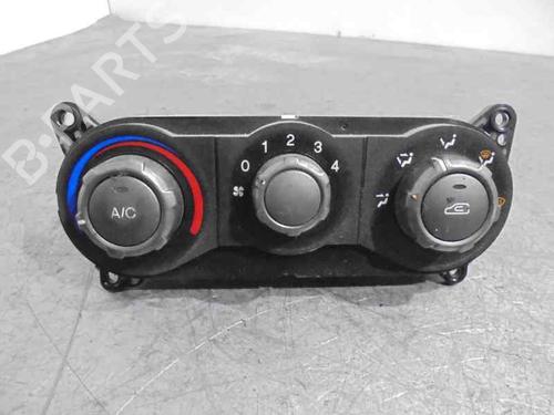 Used Climate control HYUNDAI MATRIX (FC) 1.6 (103 hp) 2238584