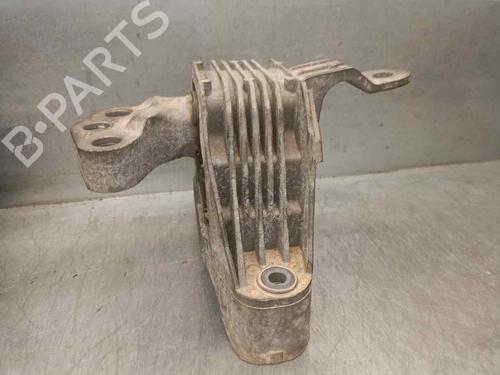 Used Engine mount OPEL ASTRA J Sports Tourer (P10) 1.7 CDTI (35) (125 hp) 18293725