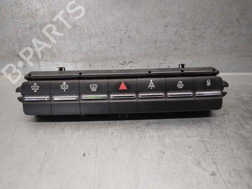 Used Switch PEUGEOT 5008 (0U_, 0E_) 2.0 HDi 150 / BlueHDi 150 (150 hp) 18101630