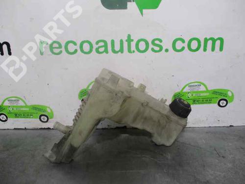 Used Expansion tank Expansion tank RENAULT LAGUNA III (BT0/1) 2.0 dCi (BT01, BT08, BT09, BT0E, BT0K, BT12, BT1C, BT1D,... (150 hp) 3685845 3685845