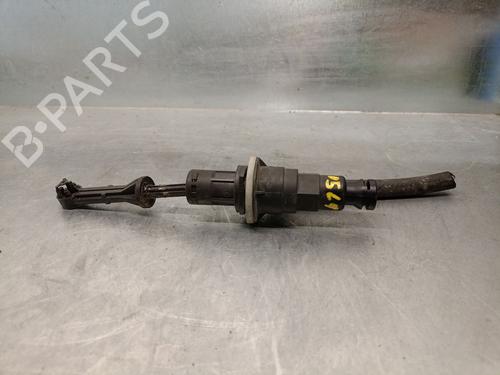 Used Clutch slave cylinder NISSAN INTERSTAR Van (X70) dCi 120 (120 hp) 19084546