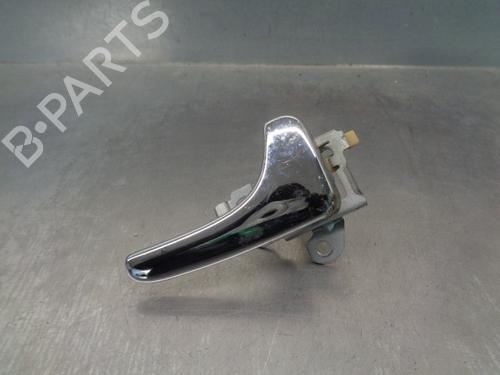 Front right interior door handle VOLVO S40 I (644) 1.6 (109 hp) 17548159