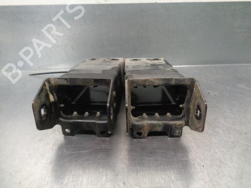 Used Front bumper reinforcement MERCEDES-BENZ S-CLASS (W220) S 500 (220.075, 220.175, 220.875) (306 hp) 18293835