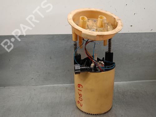 Used Fuel pump BMW 3 (E90) 320 d (184 hp) 18411927