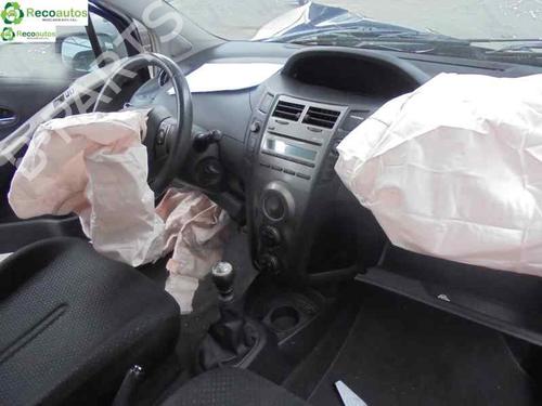 Venstre bremsekaliber foran TOYOTA YARIS (_P9_) 1.4 D-4D (NLP90_, NLP90R) | BP11614471M105 