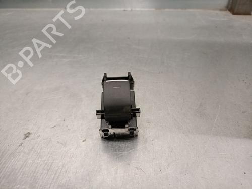 Højre bagtil elrude kontakt TOYOTA COROLLA Hatchback (_E21_, _EA1_, _EH1_) 1.8 Hybrid (ZWE211) (98 hp) 19692634