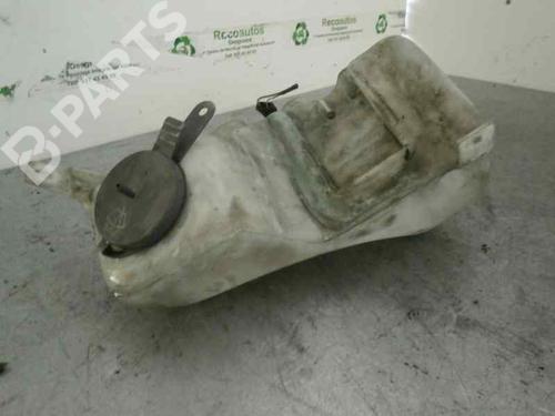 Used Windscreen washer tank Windscreen washer tank VOLVO 460 (464) 1.8 (90 hp) 7447519 7447519