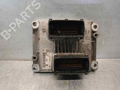Computer motormanagement ALFA ROMEO 147 (937_) 1.6 16V T.SPARK ECO (937.AXA1A, 937.BXA1A) (105 hp) 18880735